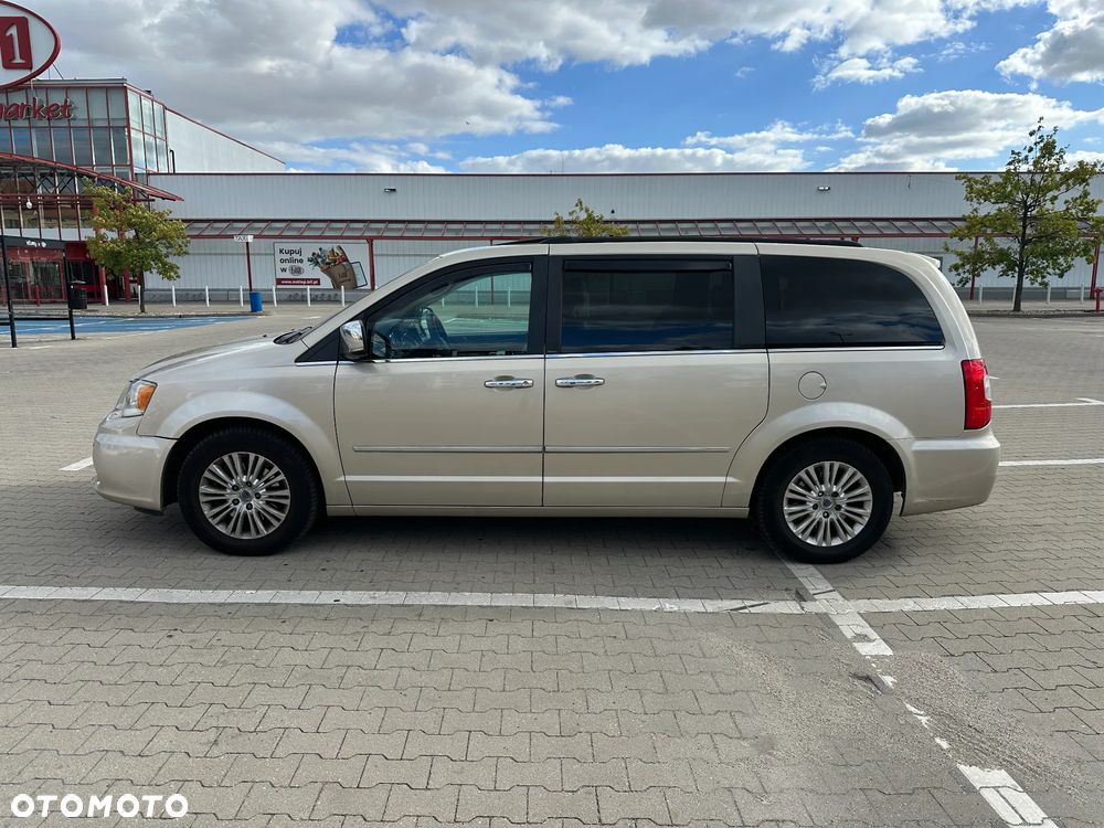 Lancia Voyager 3.6 Gold - 2