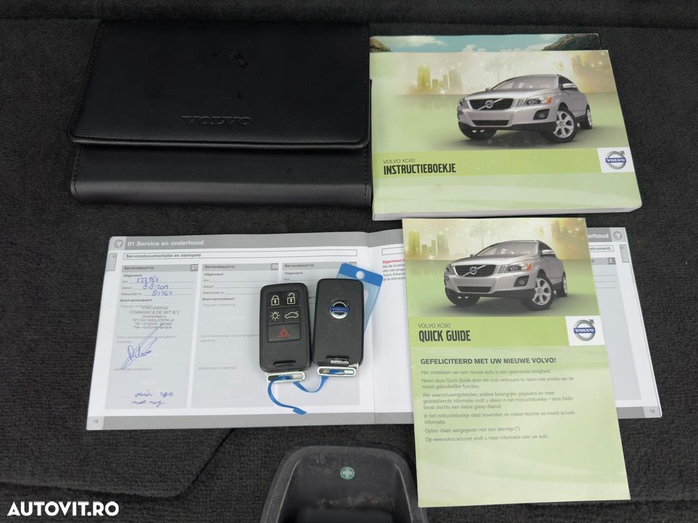 Volvo XC 60 D5 AWD Aut. Momentum - 31