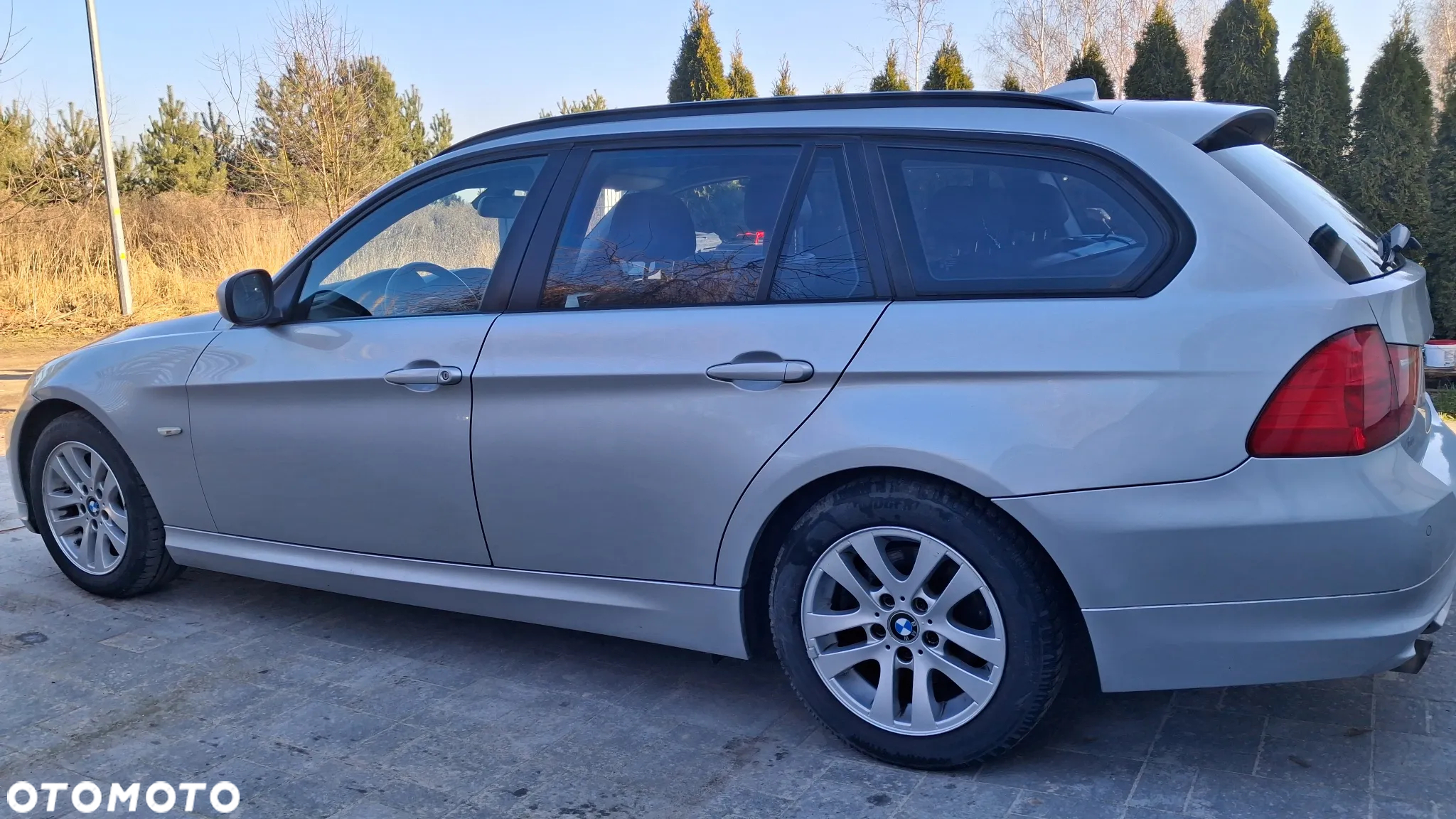 BMW Seria 3 318d - 11