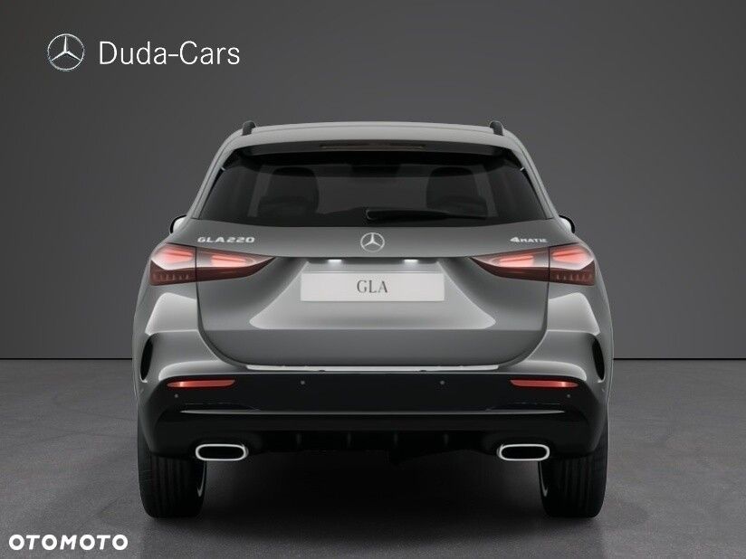 Mercedes-Benz GLA - 5