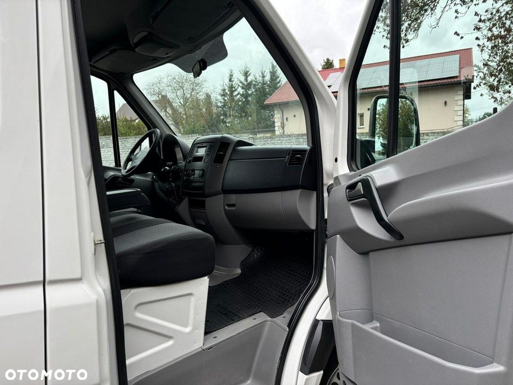 Volkswagen Crafter - 11