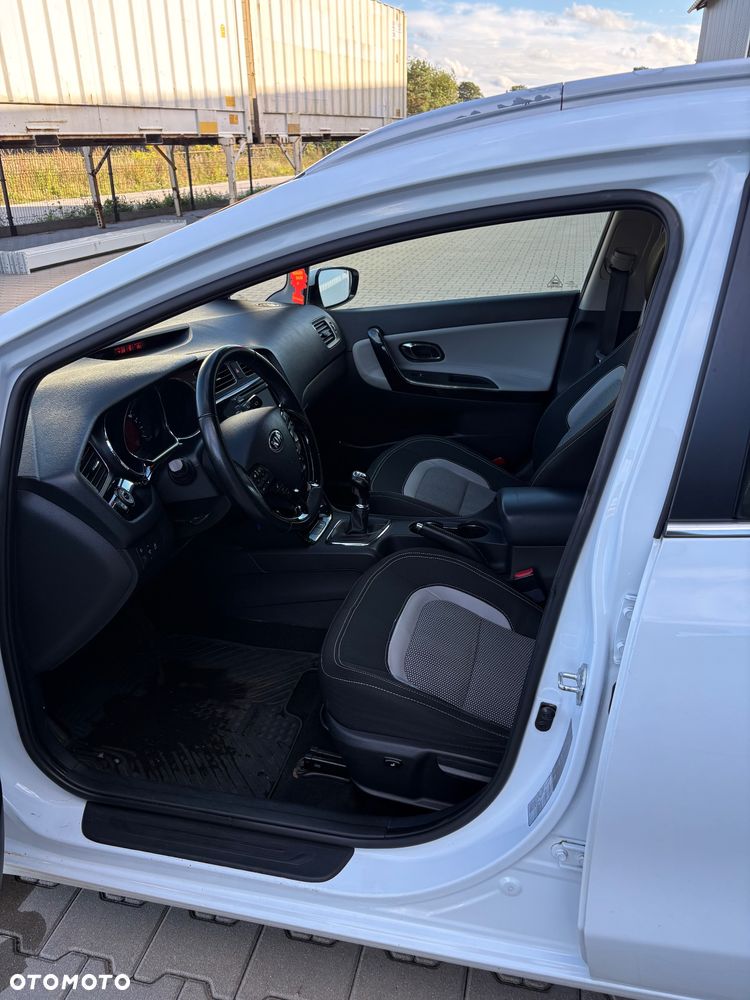 Kia Ceed - 15