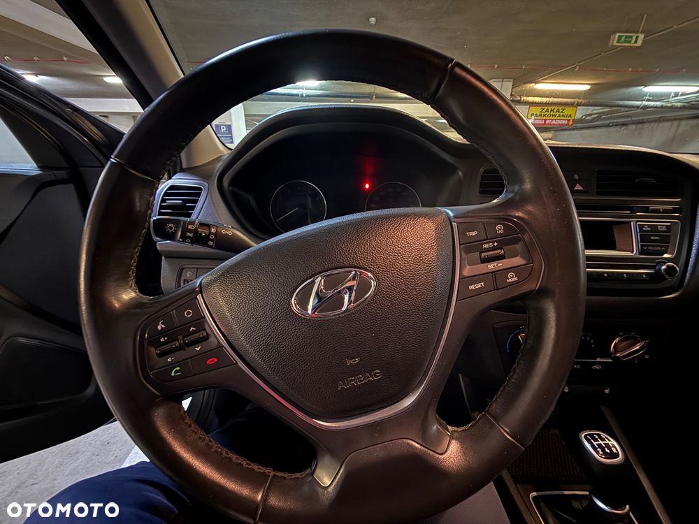 Hyundai i20 1.2 Comfort - 10