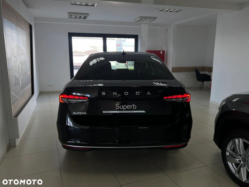 Skoda Superb 2026 photo 5