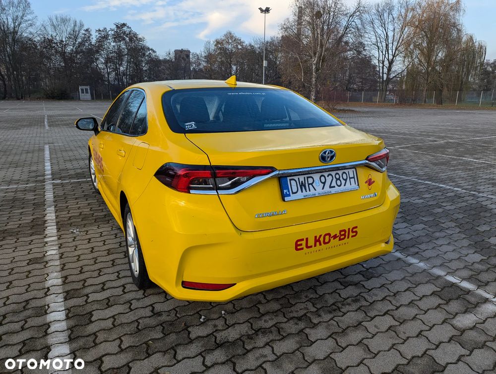 Toyota Corolla 1.8 Hybrid Comfort - 8