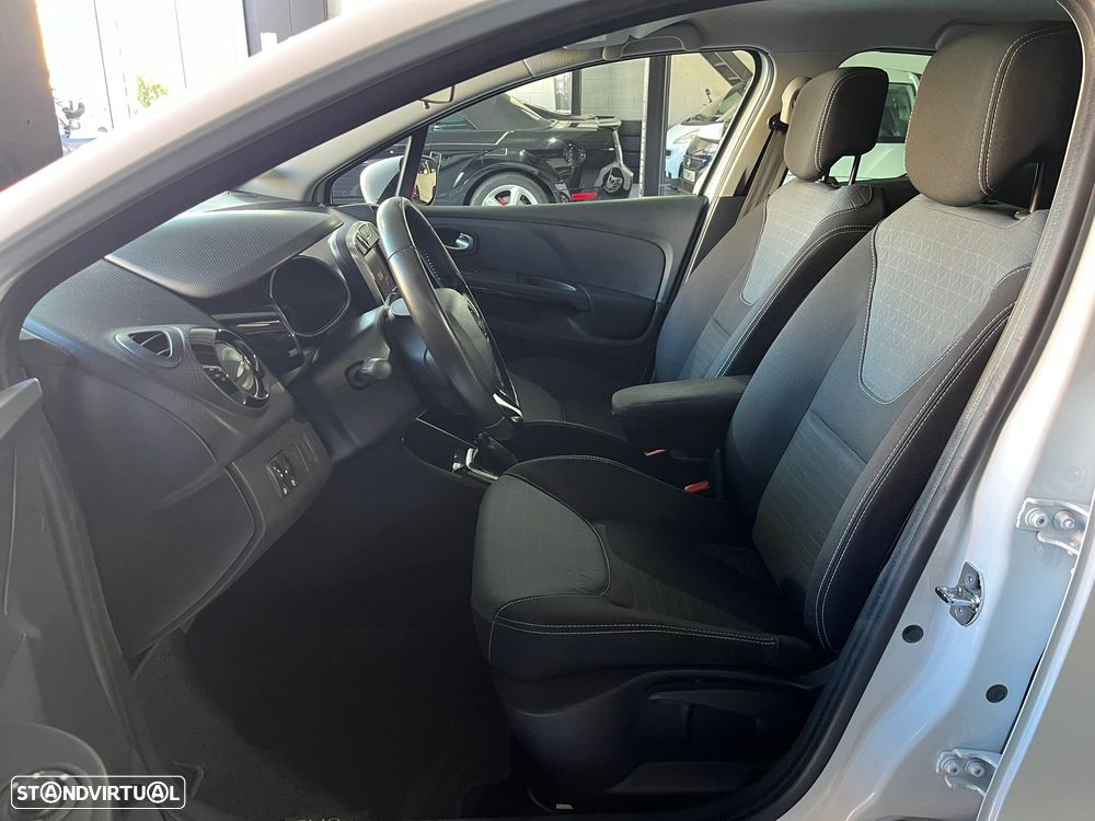 Renault Clio - 10