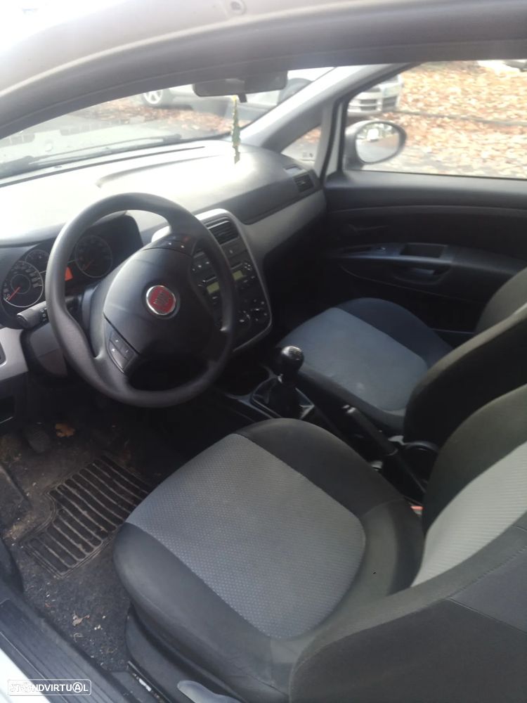 Fiat Grande Punto 1.3 Multijet 16V Dynamic - 2