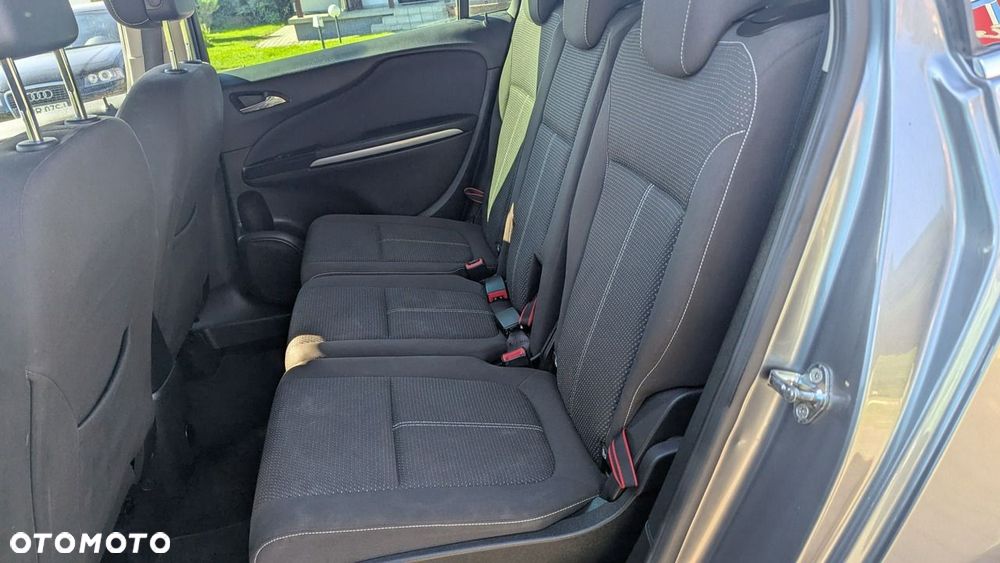 Opel Zafira - 4