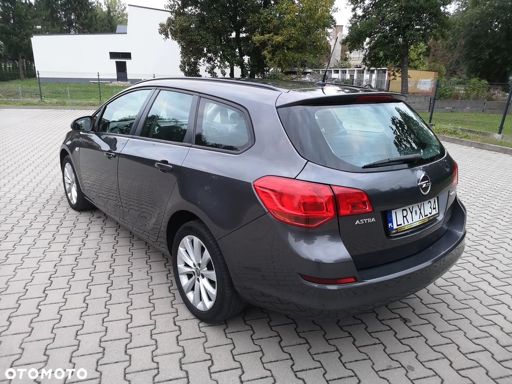 Opel Astra 1.4 ecoFLEX Sport - 29