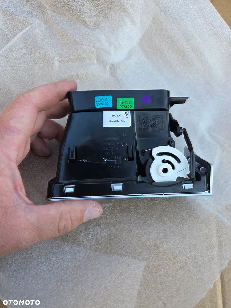 kratka nawiewu lewy przód przednia Peugeot 508 I 9686457377 8265QL - 4