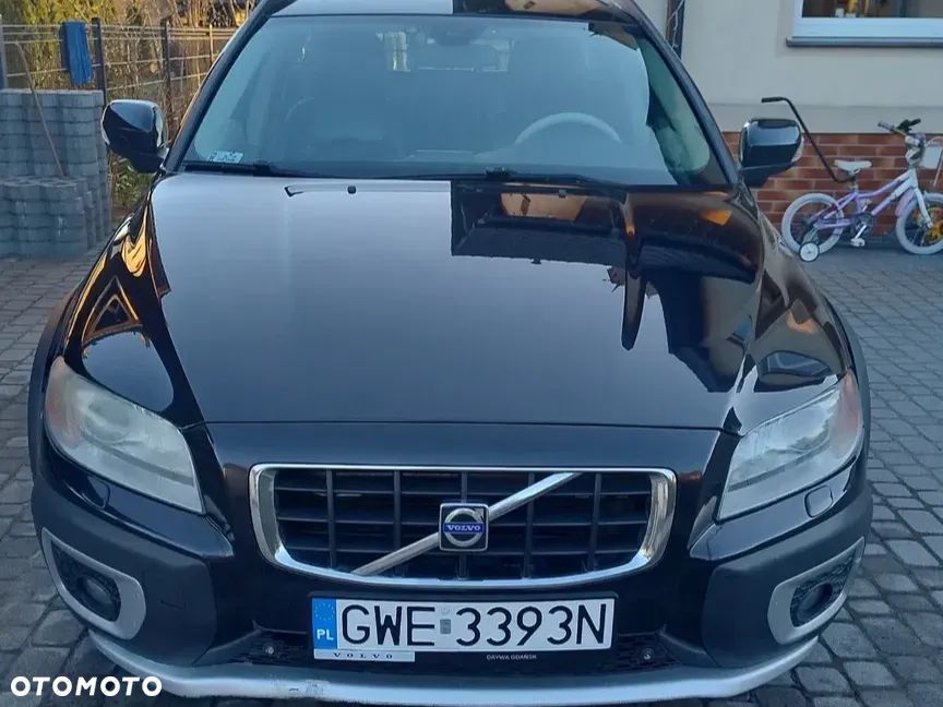 Volvo XC 70 - 1