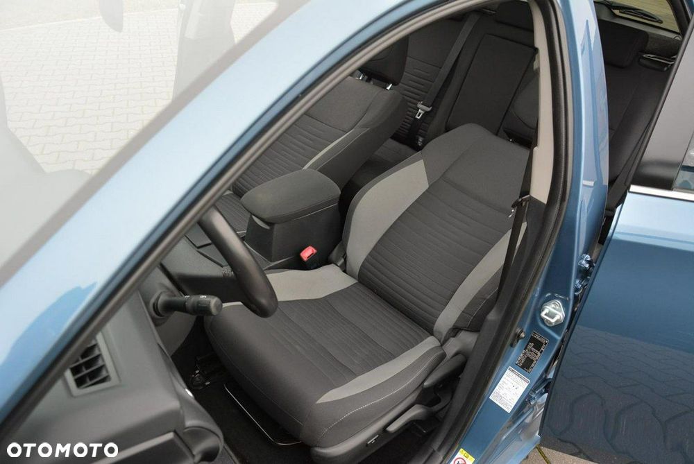 Toyota Auris Hybrid 135 Premium - 23