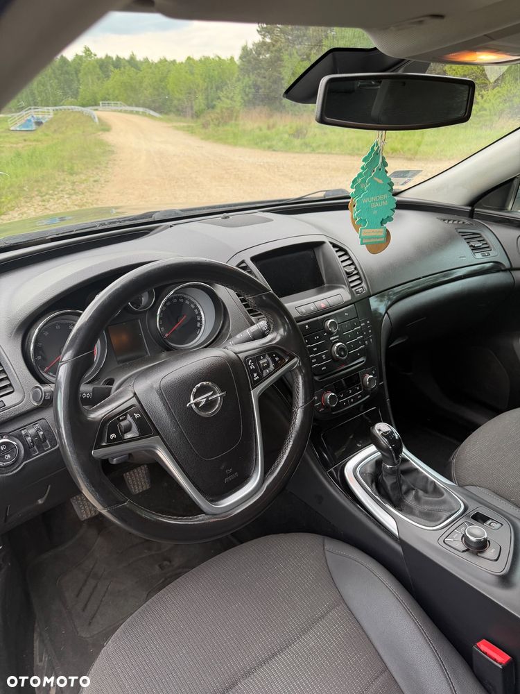 Opel Insignia 1.8 - 12