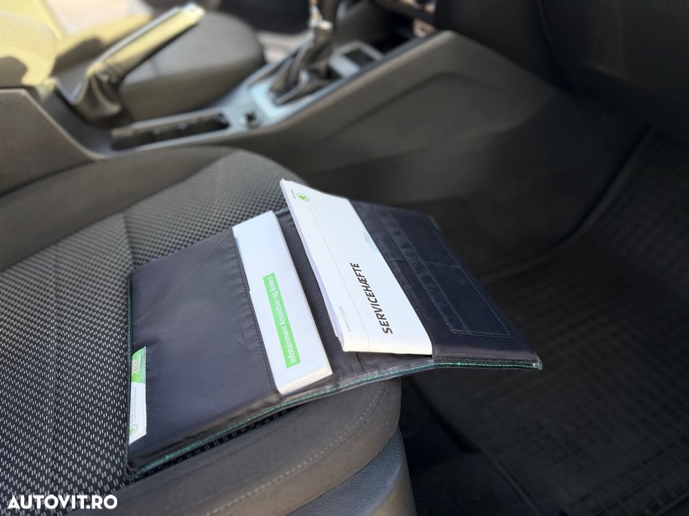 Skoda Octavia 2.0 TDI (Green tec) DSG Ambition - 9