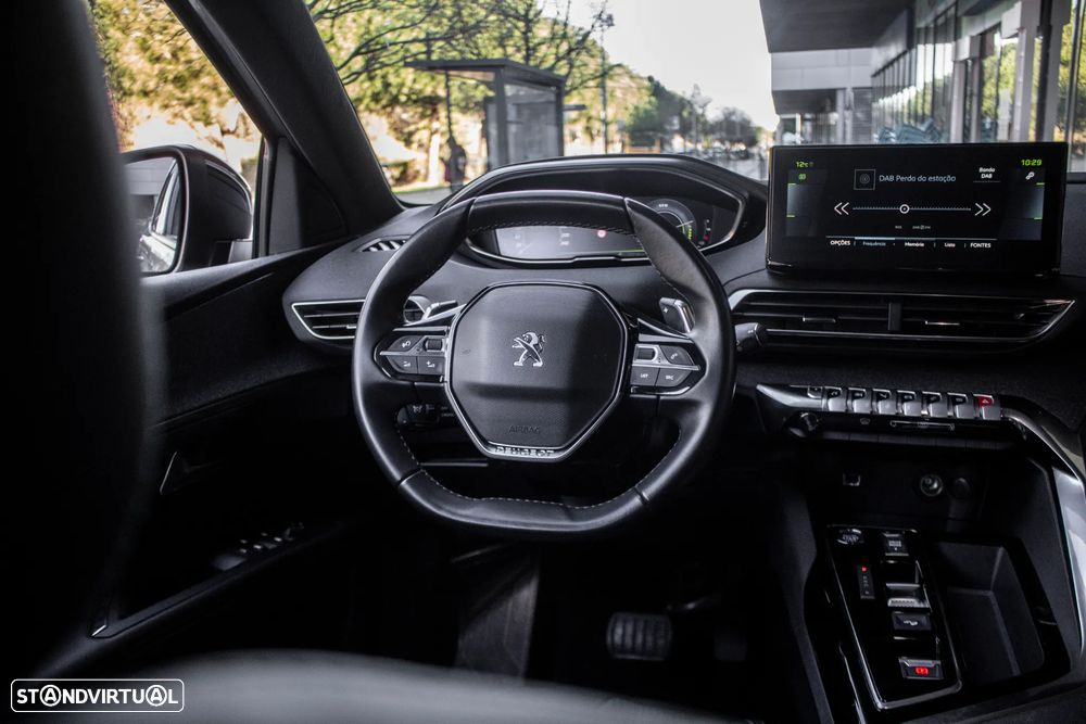 Peugeot 3008 225 e-EAT8 Allure Pack - 32