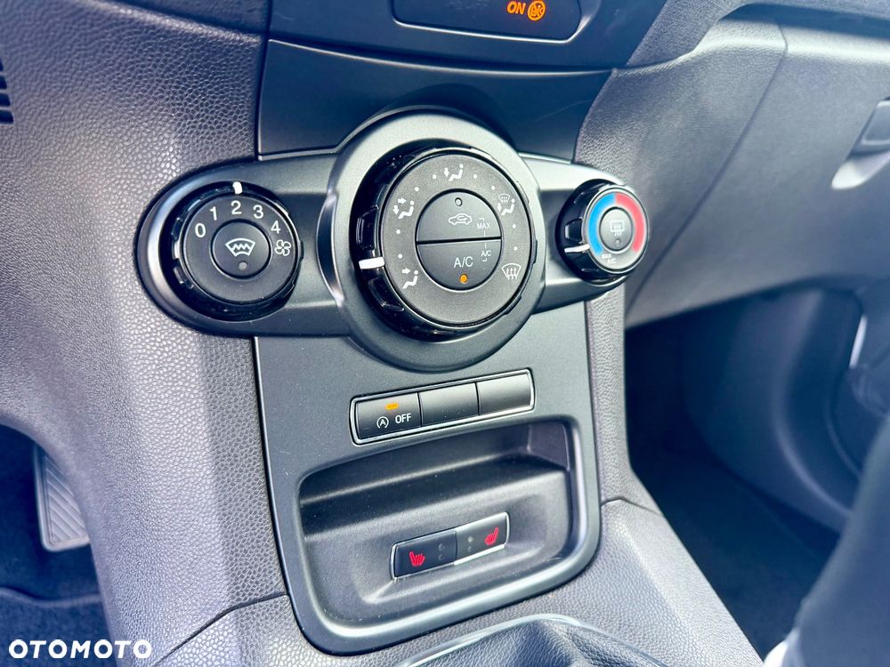 Ford Fiesta 1.0 EcoBoost Titanium X - 12