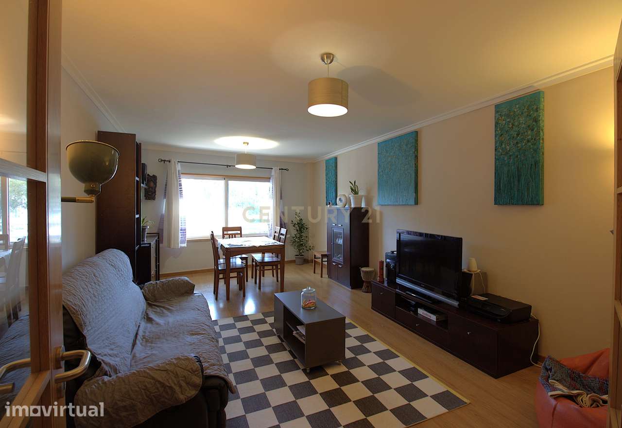 Apartamento T3 com Suite no Montenegro – Rés do Chão - Grande imagem: 2/23