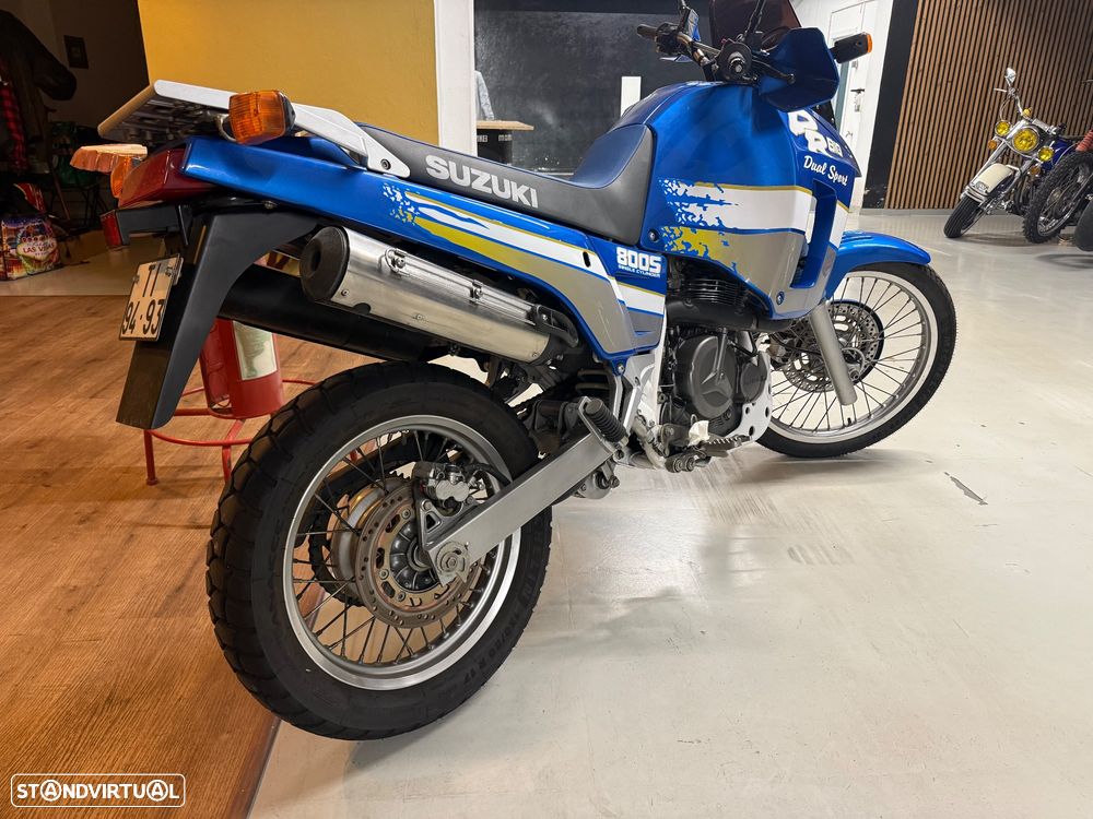 Suzuki DR 800 Big - 8