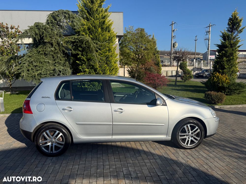 Volkswagen Golf 1.6 Goal - 9