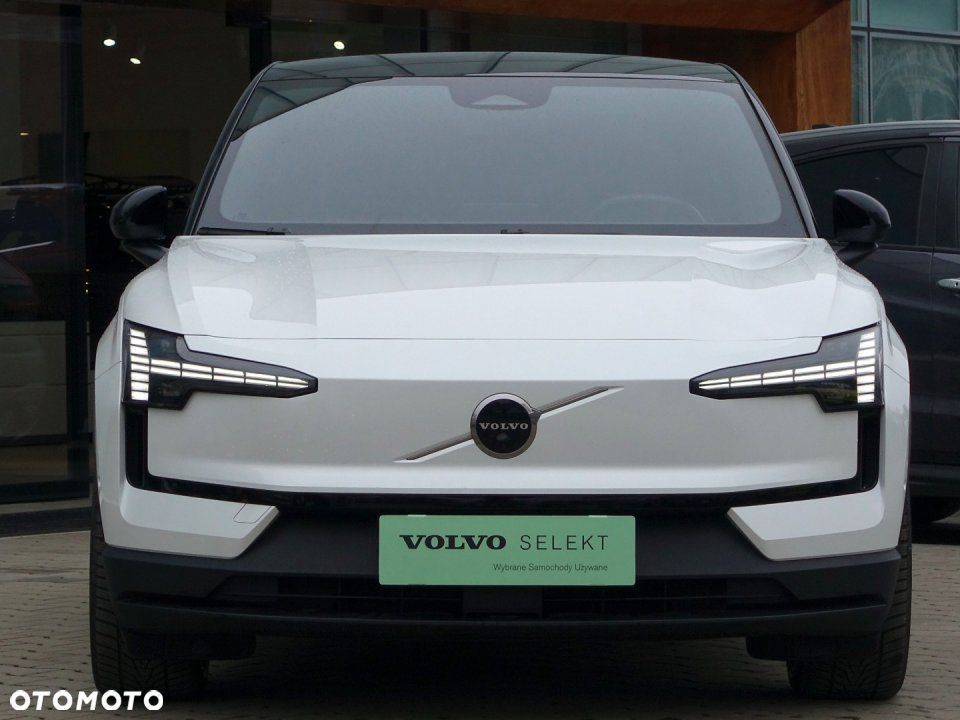 Volvo EX30 - 2