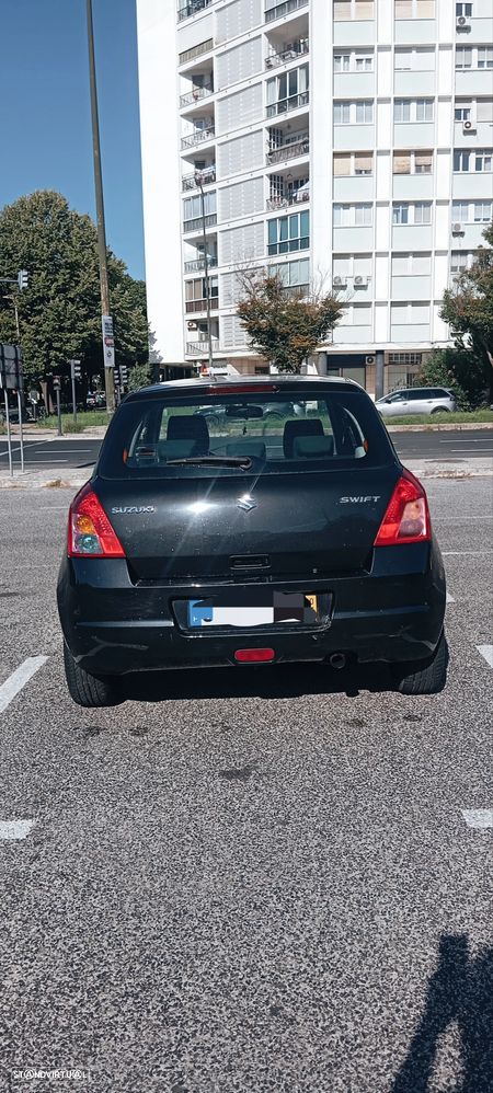 Suzuki Swift 1.3 DDiS GL - 13