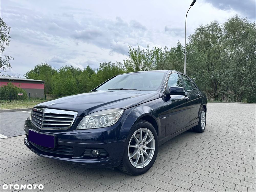 Mercedes-Benz Klasa C 180 Kompressor BlueEFFICIENCY Elegance - 16