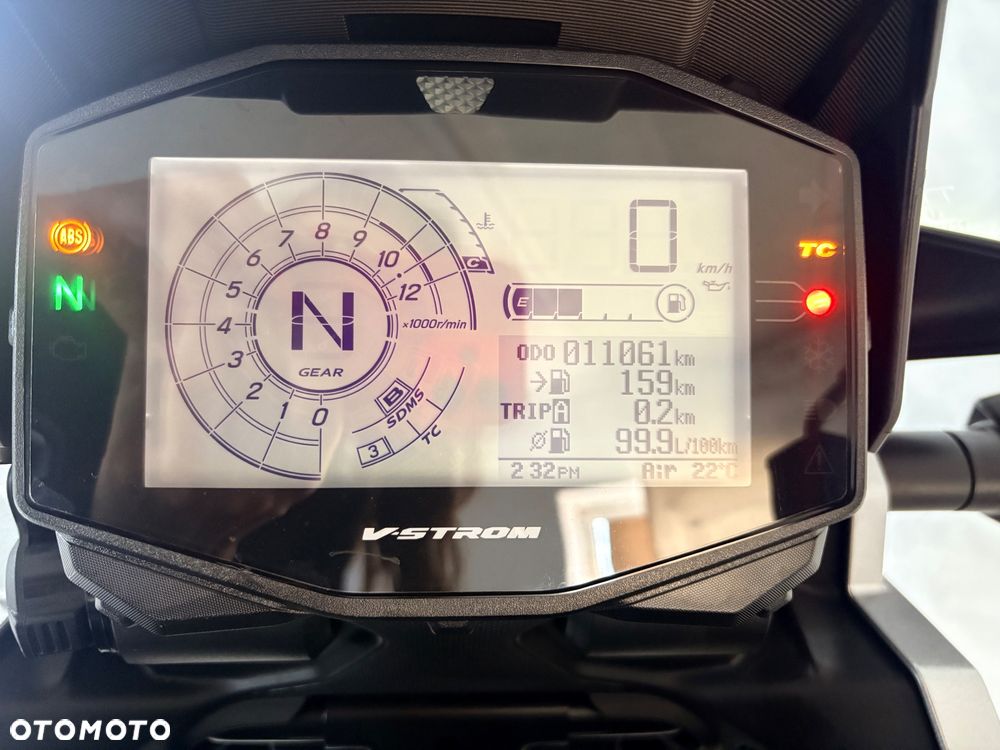 Suzuki V-STROM - 6
