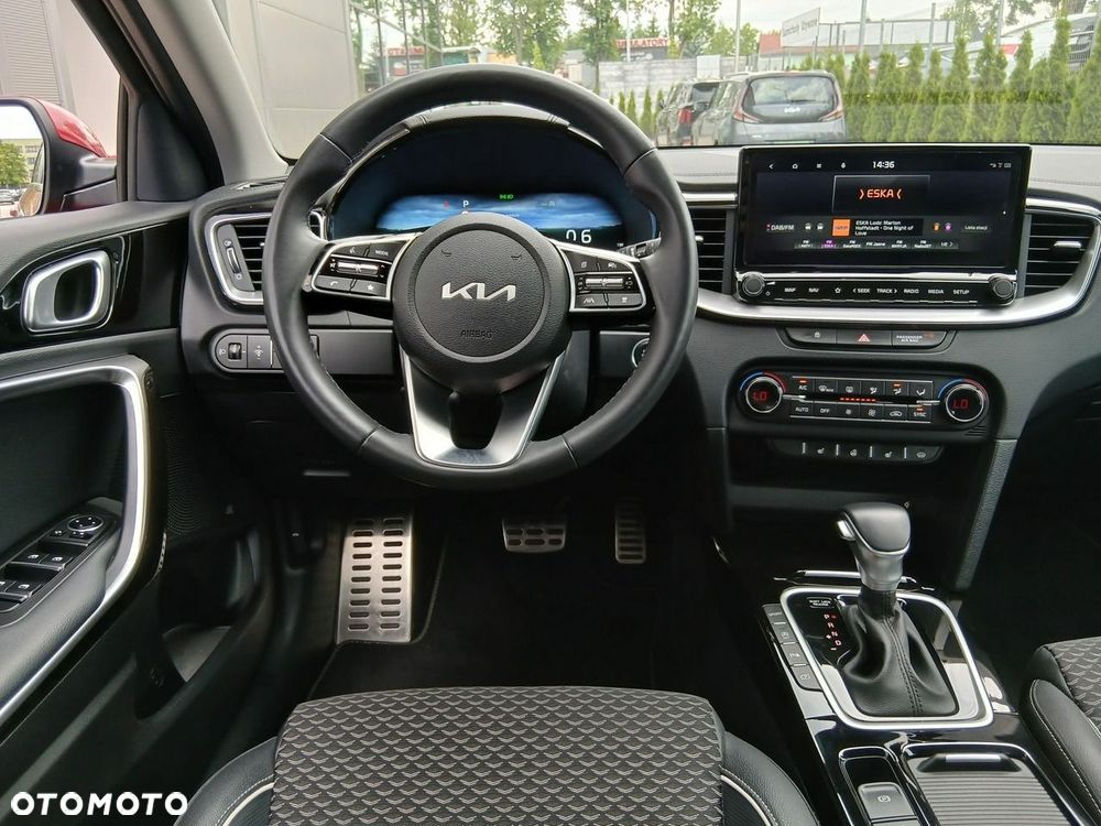 Kia Ceed - 22