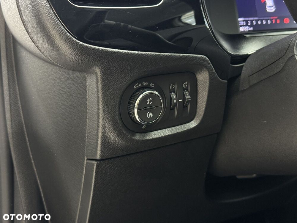 Opel Corsa 1.2 Elegance S&S - 21