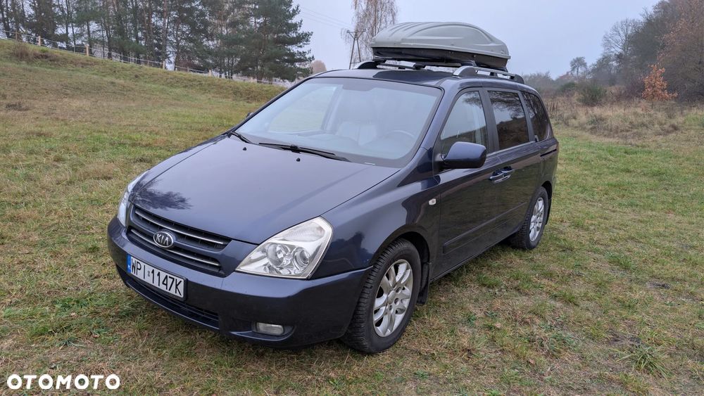 Kia Carnival - 16