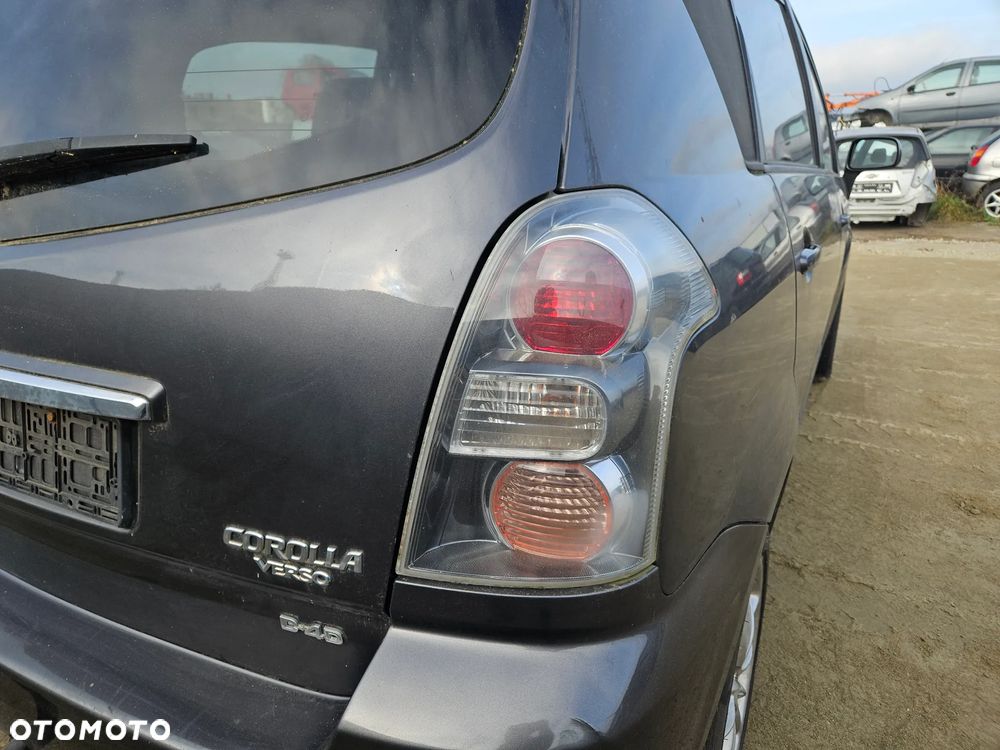 Lampa lewa prawa tył tylna Toyota Corolla Verso II 2008r Europa - 2