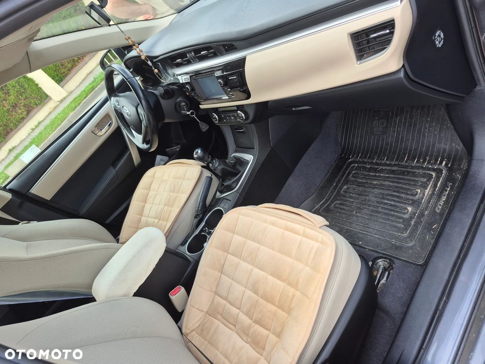 Toyota Corolla - 8