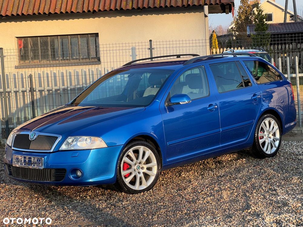 Skoda Octavia 2.0 TDI CR DPF DSG RS - 9