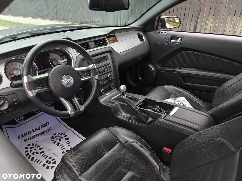 Ford Mustang 3.7 V6 Premium - 11