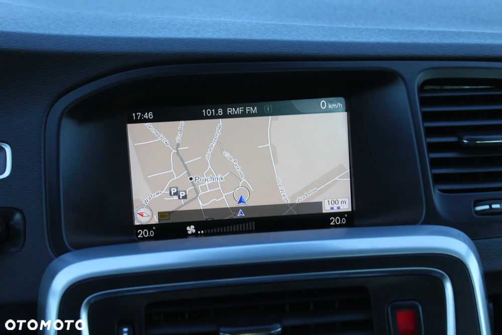 Volvo S60 Cross Country D3 Geartronic Momentum - 25