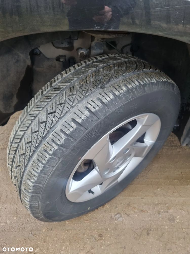 Dacia Duster 1.6 16V 105 4x2 Prestige - 22