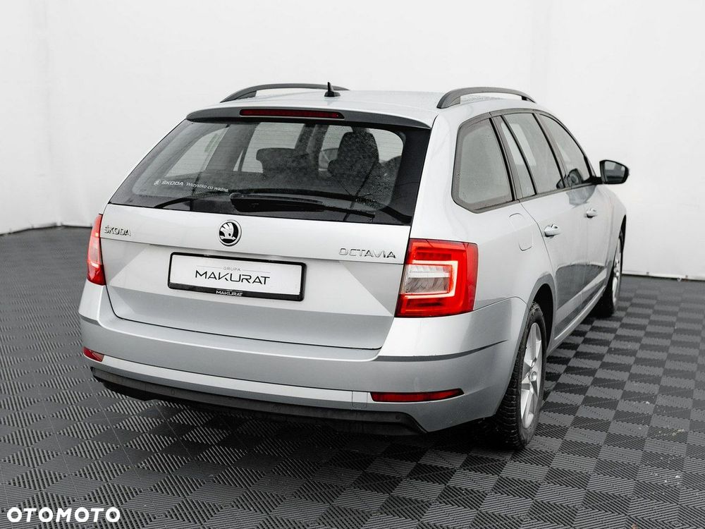 Skoda Octavia 2.0 TDI SCR Ambition DSG - 6