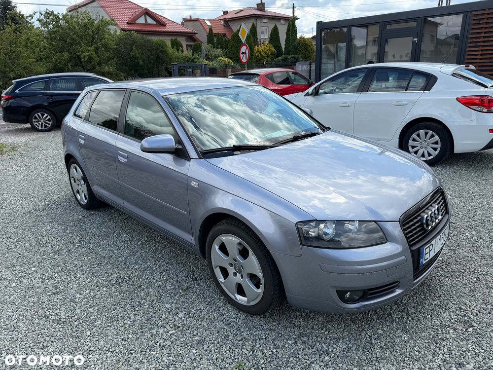 Audi A3 Sportback 1.6 S line Sportpaket plus - 16
