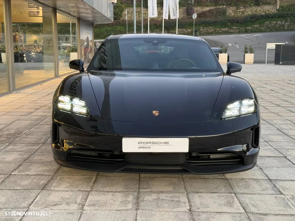 Porsche Taycan 4S - 9
