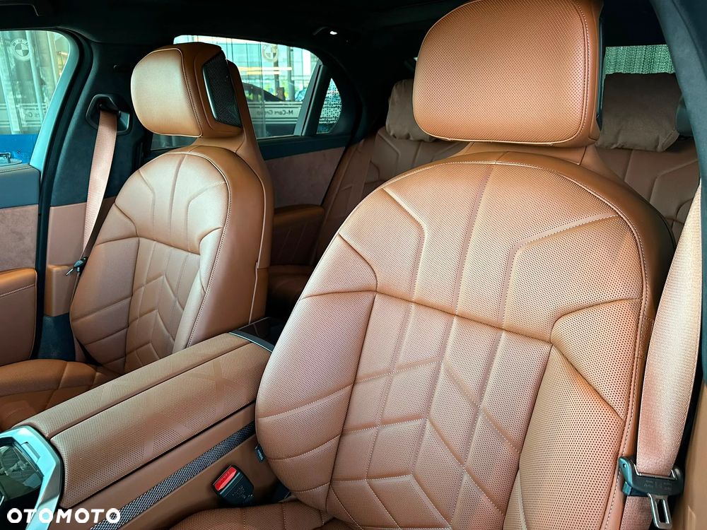BMW Seria 7 - 19