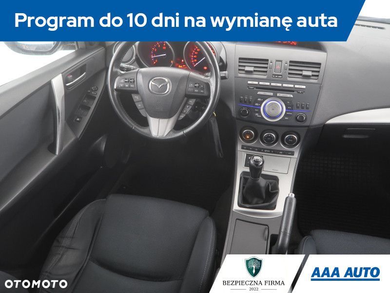 Mazda 3 - 9