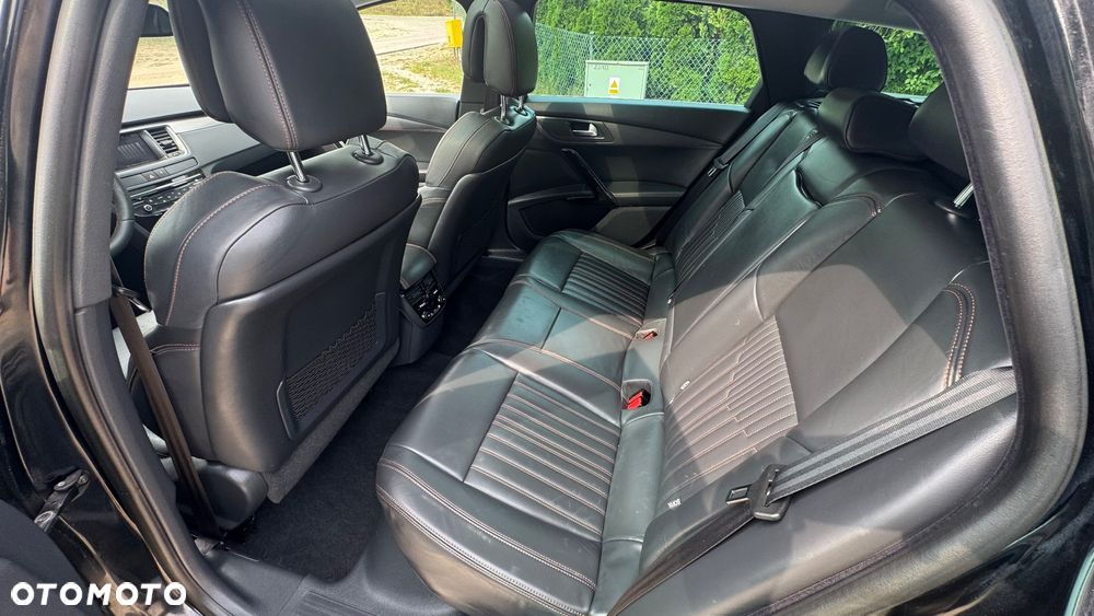 Peugeot 508 RXH Hybrid4 - 22