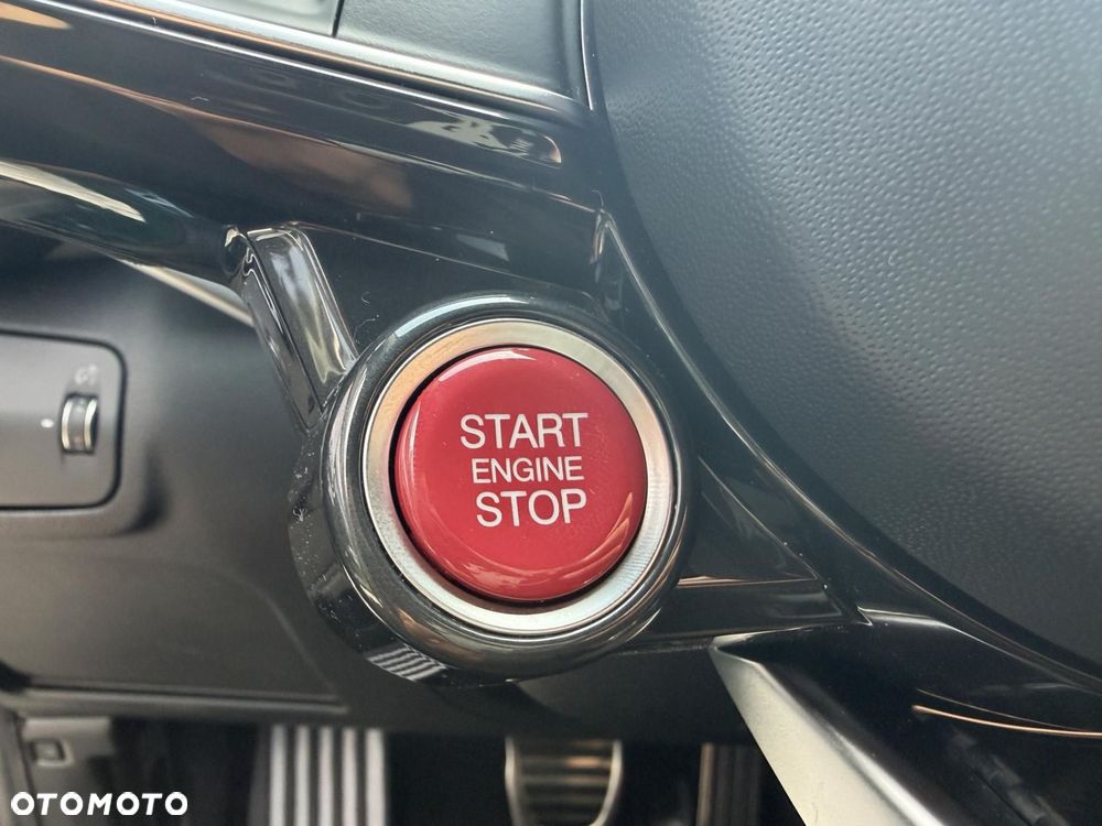 Alfa Romeo Giulia 2.9 Bi Turbo V6 Quadrifoglio - 21