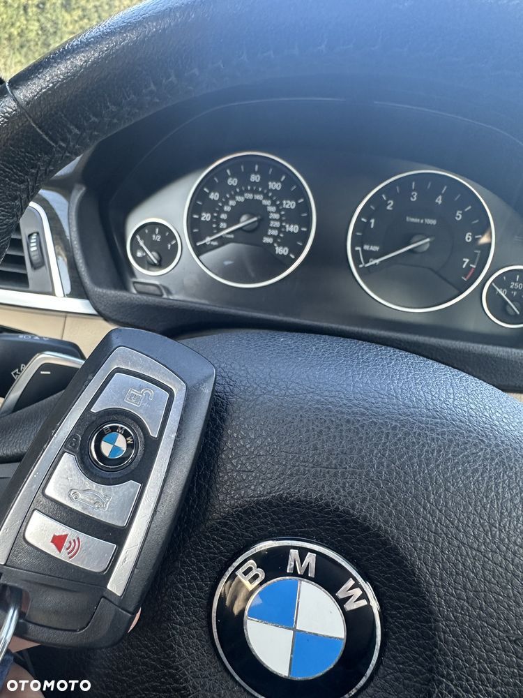 BMW Seria 3 328i Luxury Line - 39