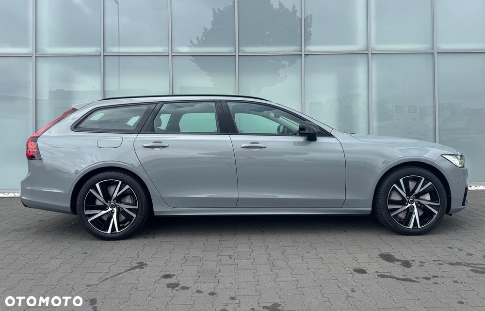 Volvo V90 T6 AWD Plug-In Hybrid Plus Dark - 6