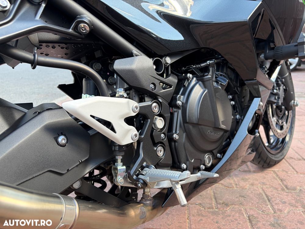 Kawasaki Ninja 500 - 19