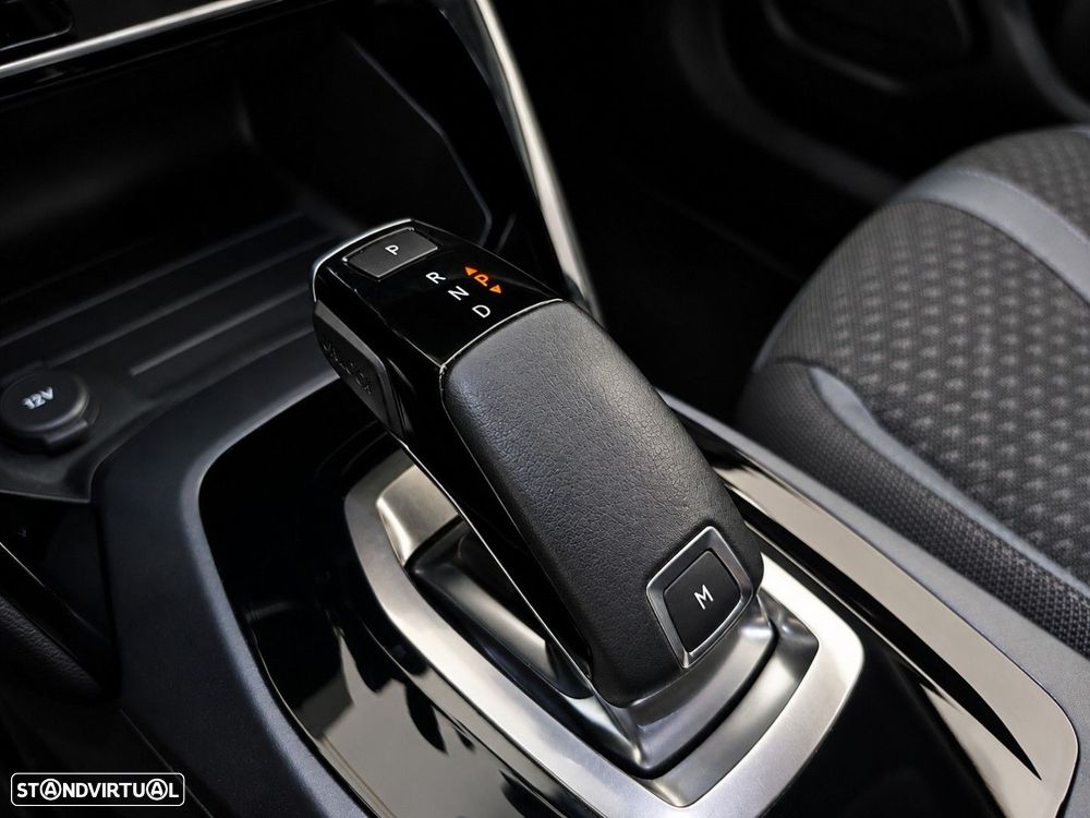 Peugeot 2008 1.2 PureTech Allure EAT8 - 20
