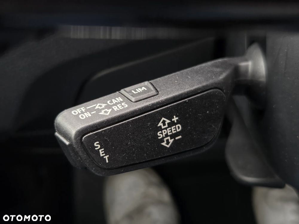 Audi Q2 35 TFSI S tronic design - 35