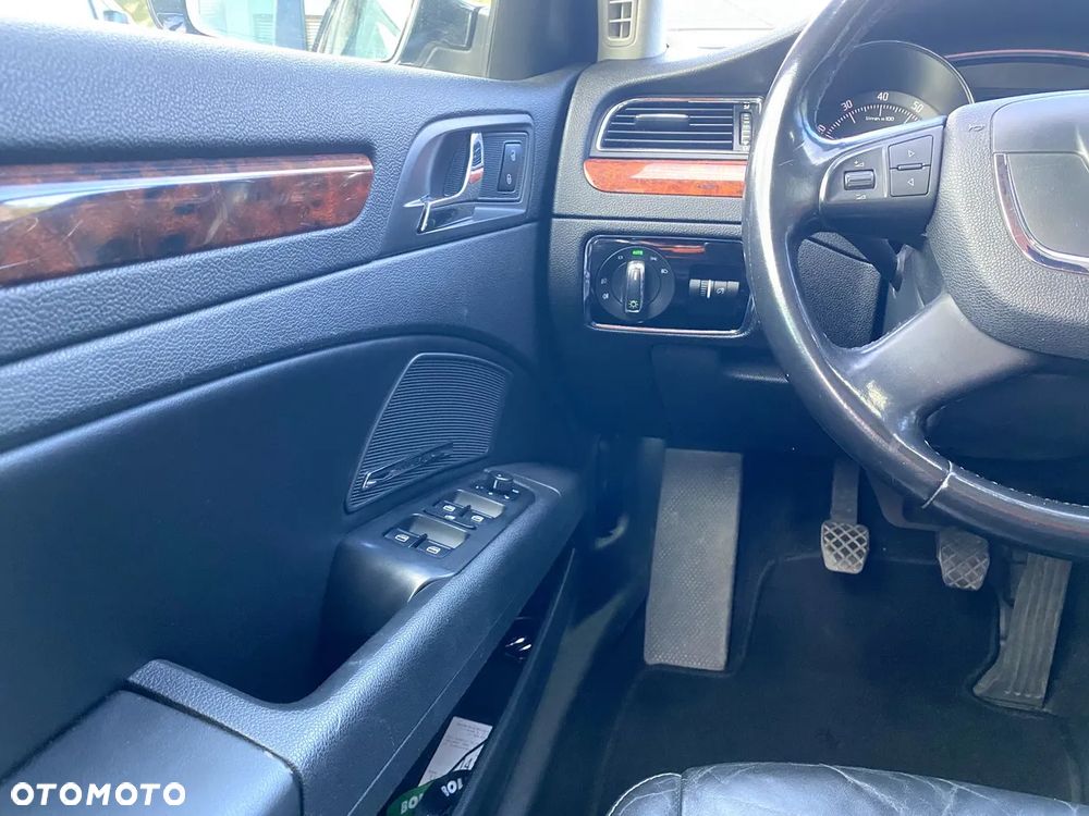 Skoda Superb 1.8 TSI Exclusive - 29