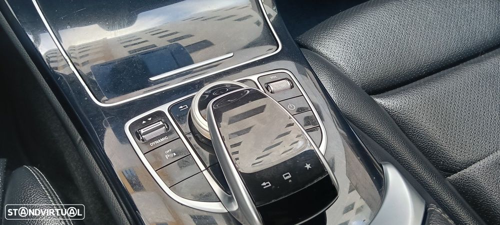 Mercedes-Benz C 300 BlueTEC Hybrid AMG Line - 23